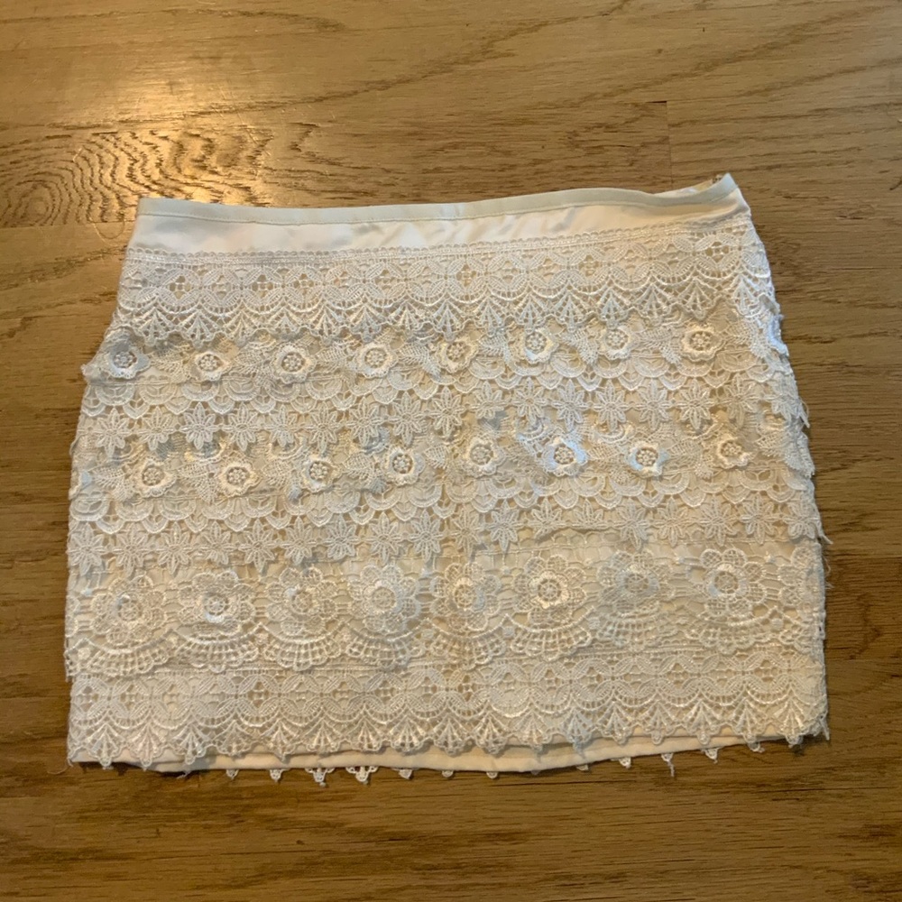 Sans Souci White Pencil Skirt